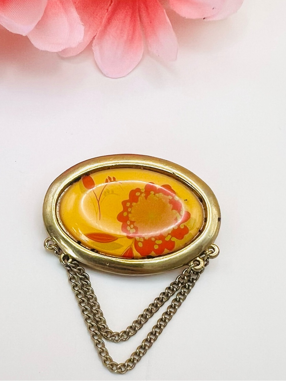 Vintage AVON Yellow Floral Oval Brooch with Gold-Tone Frame
